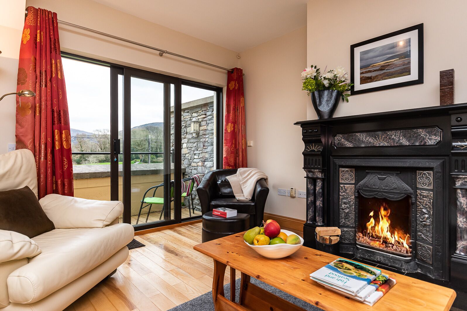 Télévision, cheminée