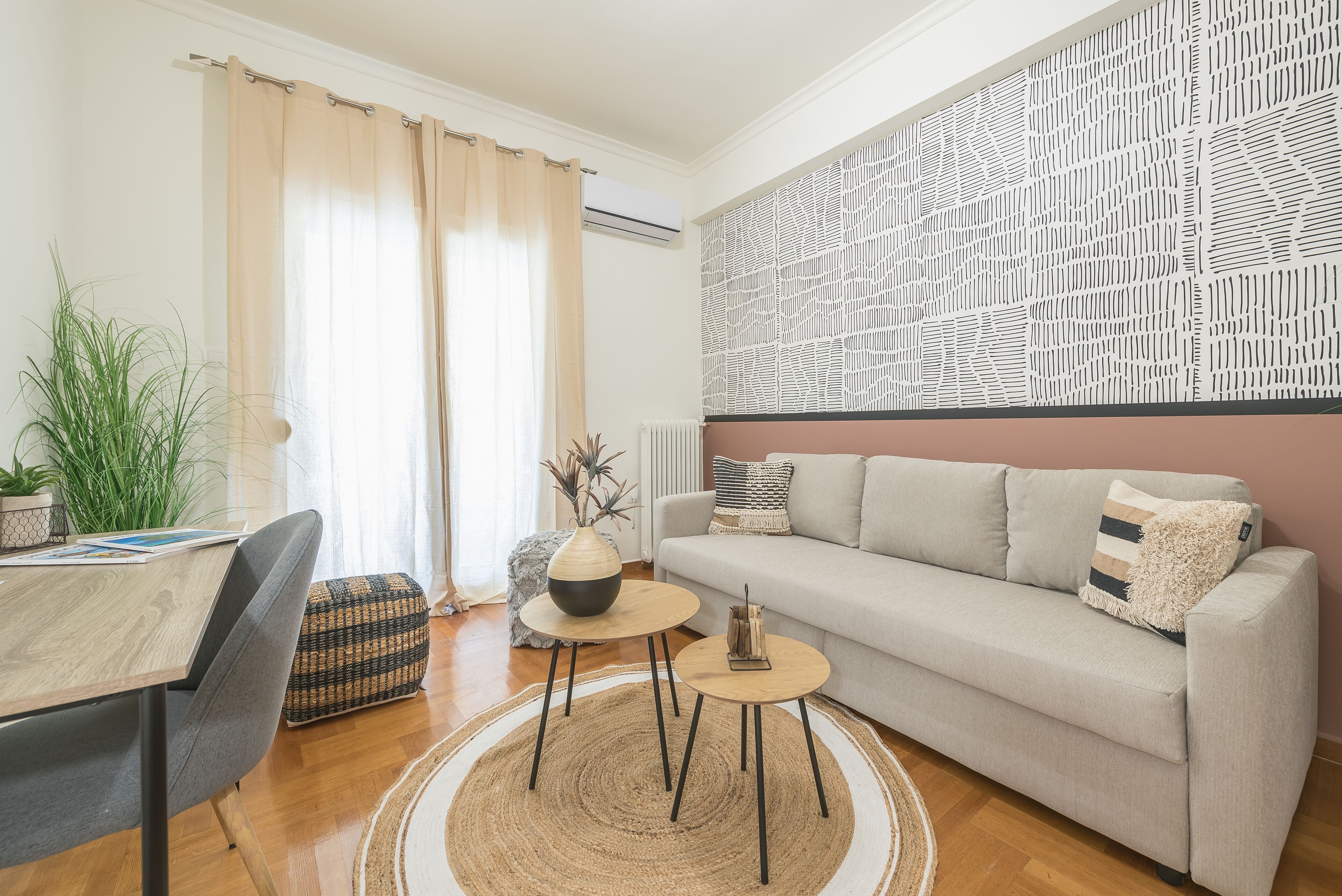 City Double Room | Living area