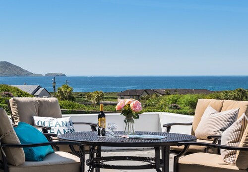 Large house with adjoining cottage close to Waterville