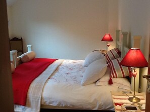 3 bedrooms, WiFi, bed sheets