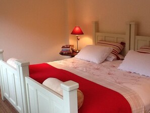 3 室のベッドルーム、WiFi、ベッドシーツ