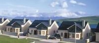 3 bedroom house a short stroll from Dingle town