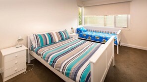 3 dormitorios, tabla de planchar con plancha, wifi