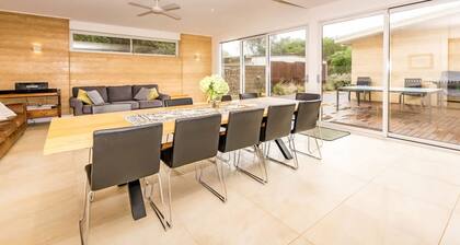 69 Beach Parade Sandy Point 3959 Stay 3 Pay 2 Winter Special