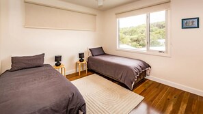 3 bedrooms, iron/ironing board, WiFi