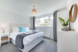 3 soverom, strykejern/-brett, wi-fi (inkludert) og sengetøy