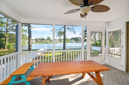 Teal Cottage - Welcome to your Dream Vacation!