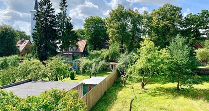 Cozy and sunny apartment in historic Pelgulinn