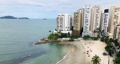 Apartamento pĂ© na areia Praia das AstĂșrias