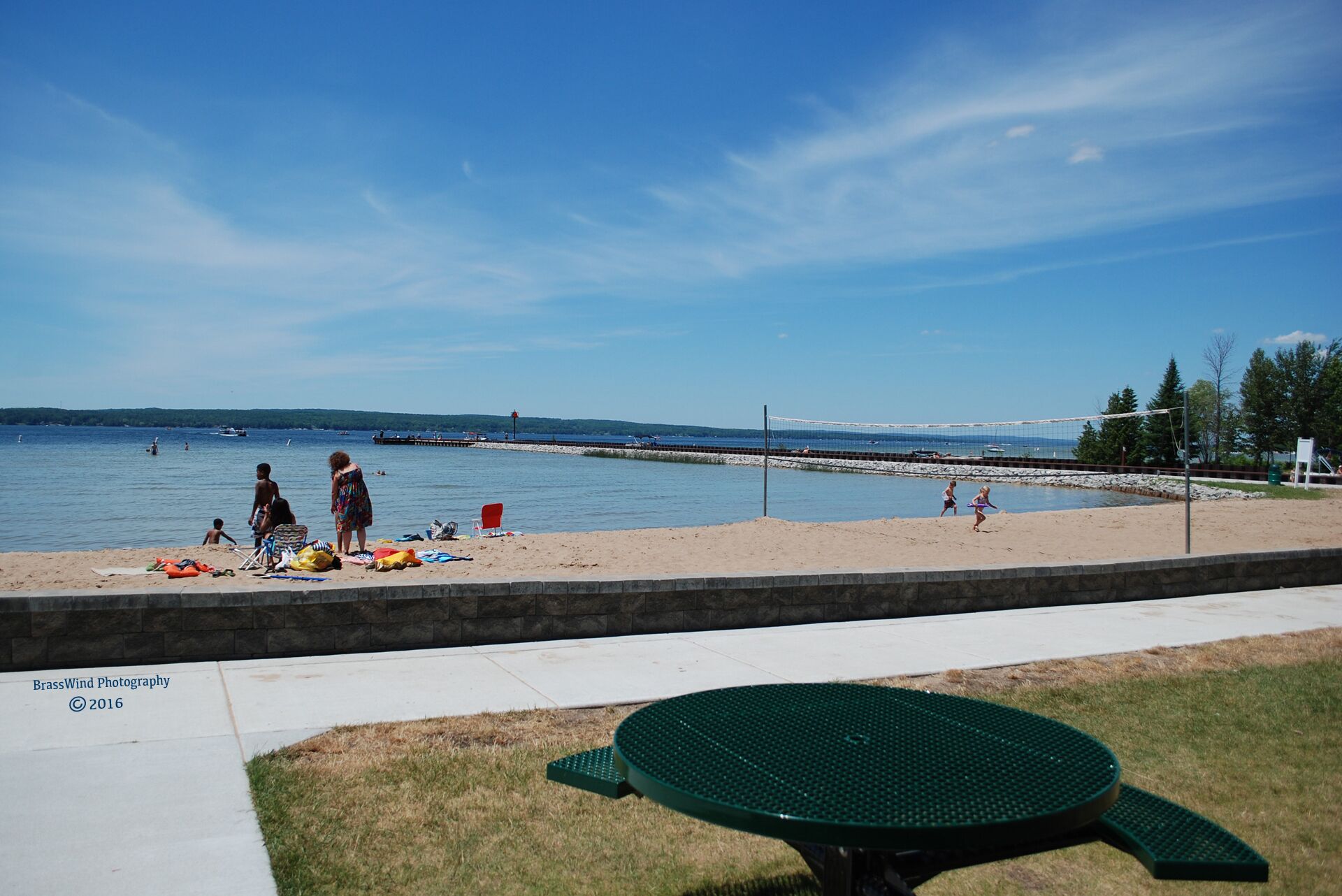 Una spiaggia nelle vicinanze