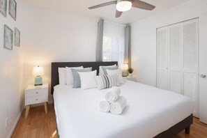 3 soverom, skrivebord, strykejern/-brett og wi-fi