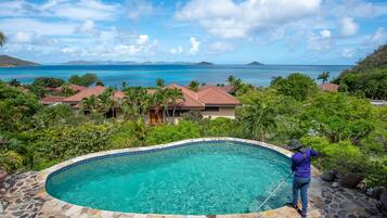 Villa | In-room safe, individually decorated, individually furnished