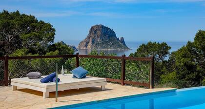 Villa Savinar - Studio Villa, Sleeps 8