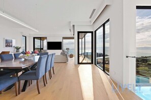 Living / Dining - Bayview Luxe Entertainer | Pool & World Class View (Mount Martha)