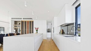 Coffee/tea maker, fridge, microwave, oven - Bayview Luxe Entertainer | Pool & World Class View (Mount Martha)