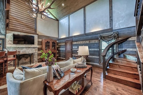 Luxury 23-ac Ranch Casita w/Hot tub!