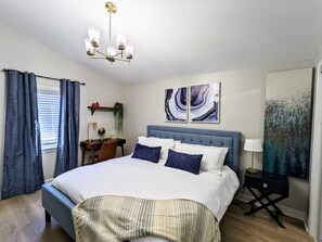 2 bedrooms, desk, free WiFi, bed sheets