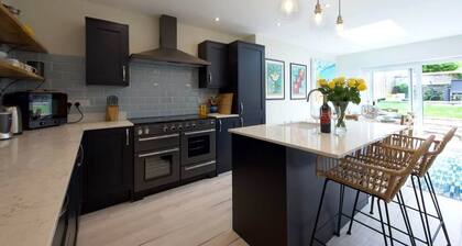Airy House & Garden, 5 min Drive to Saunton Sands