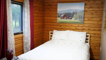 3 camere, una scrivania, ferro/asse da stiro, Wi-Fi gratuito