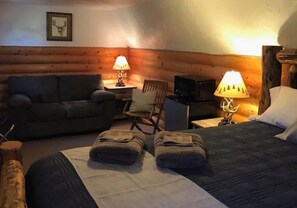 1 bedroom, internet, bed sheets