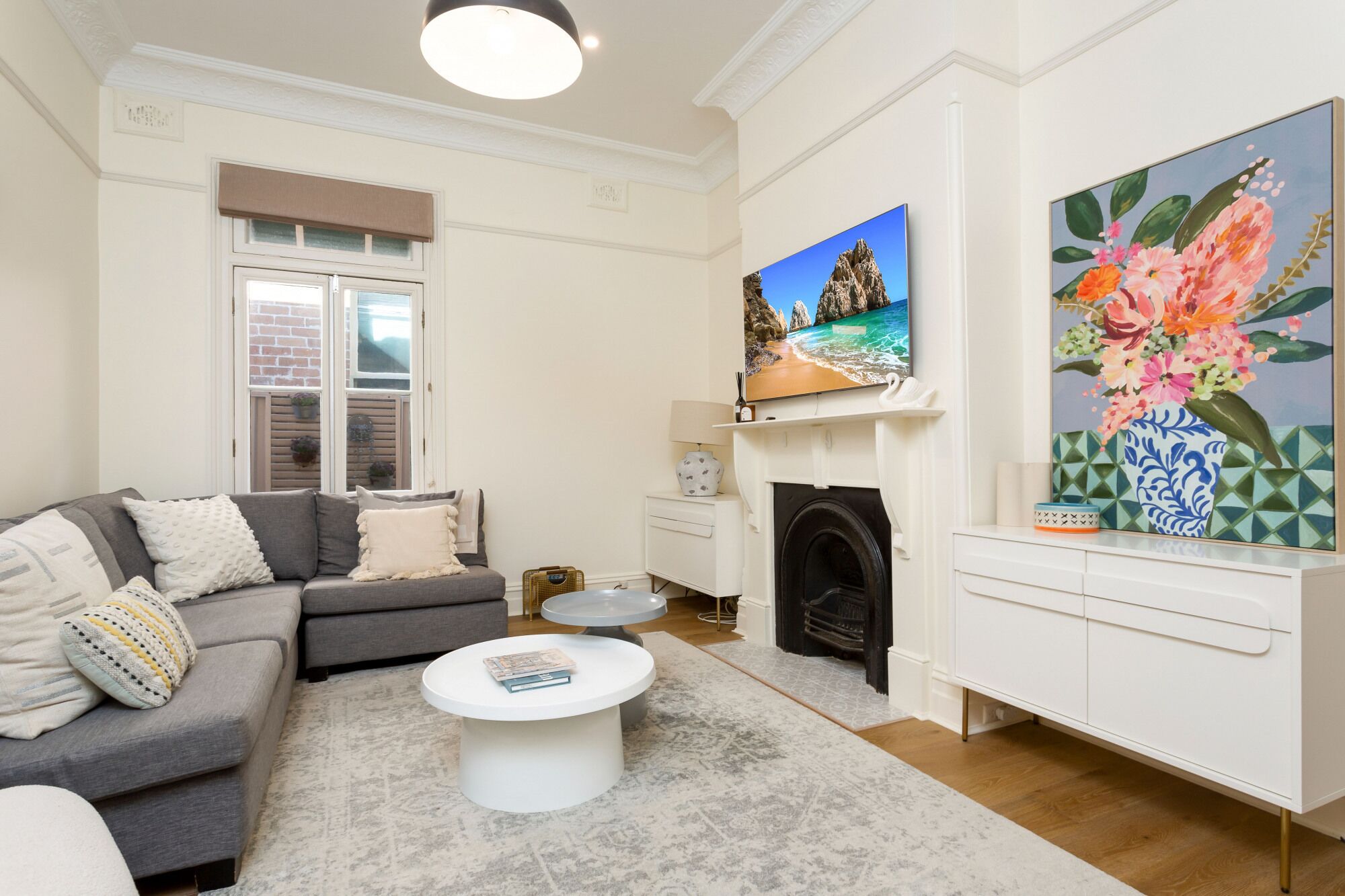 Modern Family Home with Yard for Sydney Explorer