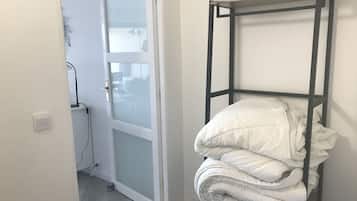 1 chambre, fer et planche Ă repasser, lit parapluie, Wi-Fi gratuit