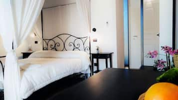 Standard Double Room | In-room safe, desk, free WiFi, bed sheets