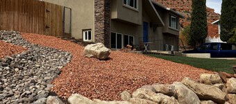 Vermillion Vacation: A Comfy Home Away From Home - Pet Friendly