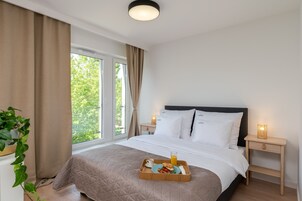 Deluxe Studio Suite | Premium bedding, in-room safe, individually decorated
