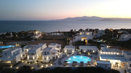  Cosmos Hotel