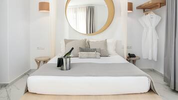 Studio Suite | 2 bedrooms, premium bedding, down duvets, in-room safe
