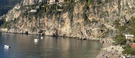 Plage à proximité, sable blanc, bar de plage