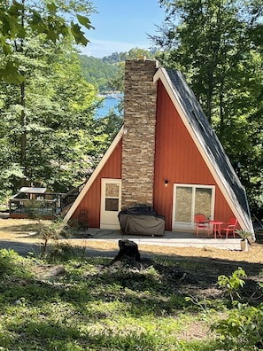 Terrace/patio - Lake View A-Frame House located at Norris Lake, TN (Jacksboro)