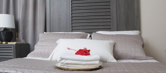 Santo Domingo Este! Equipado completo con       Aire,inversor,agua caliente.