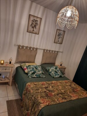 1 Schlafzimmer, Schreibtisch, Bügeleisen/Bügelbrett, kostenloses WLAN