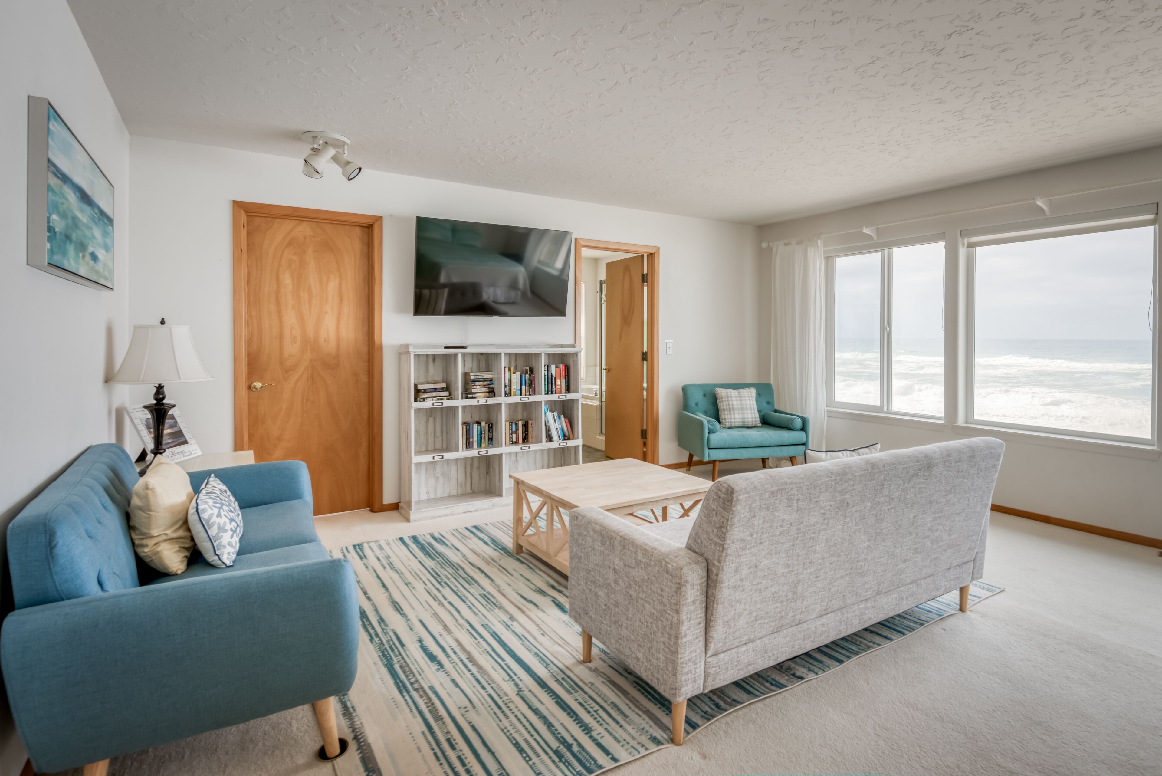 Smart TV, chimenea y videojuegos 