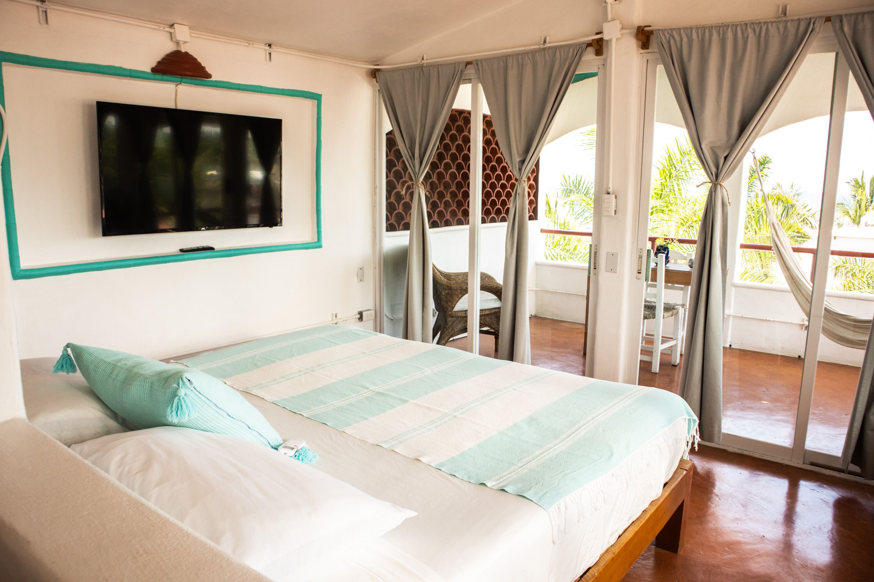 panoramic triple room | 1 bedroom, iron/ironing board, free wifi, bed sheets