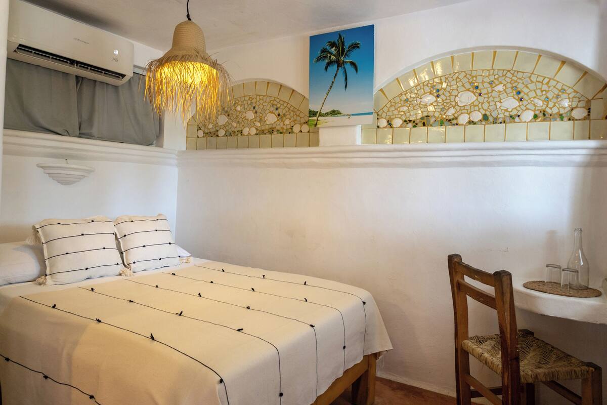 Economy Studio | Iron/ironing board (on request), free WiFi, bed sheets