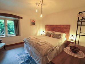 Cottage | 1 bedroom, individually decorated, individually furnished, free WiFi - Fellside Cottage (Windermere)