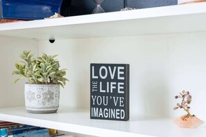 Basic Apartment, 1 Queen Bed | Property grounds - Sunny 1 Bedroom Apartment in St Kilda Near the Beach (St Kilda)