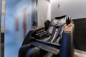 Premium bedding, down comforters, pillowtop beds, free minibar
