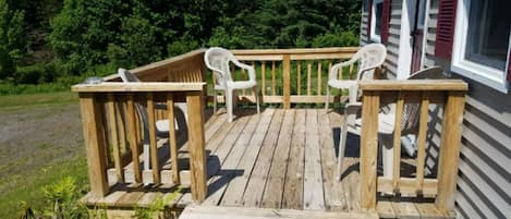 Bear Cave Cabin | Terrace/patio
