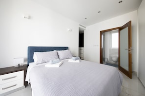 3 Schlafzimmer, Bügeleisen/Bügelbrett, kostenloses WLAN, Bettwäsche