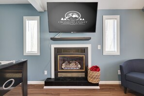 Smart-tv, pejs, bordfodbold, bøger