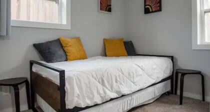 Ogden Oasis - Firepit 🔥 and Outdoor Deck w/ TV 📺