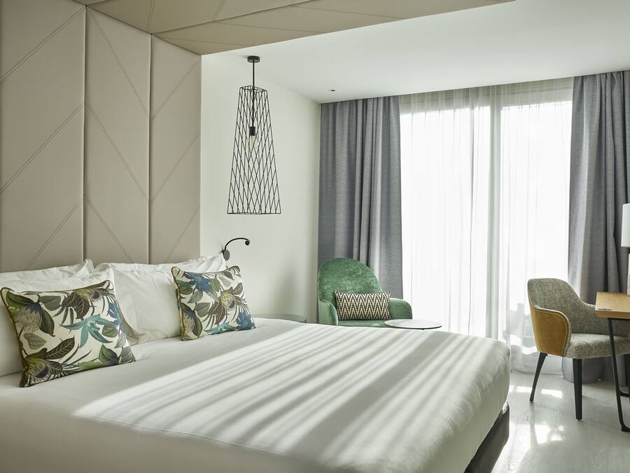 Sengetøy av topp kvalitet, dundyner, memory foam-senger og minibar