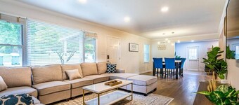 1915 Melbourne Ave NE · ⤘The Silhouette⬽ Airy, 4 Bedroom Home + Air Hockey