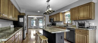 Charming Modern Victorian in the Village of EVL