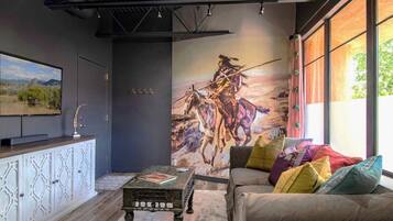 Smart TV, stereo, printers