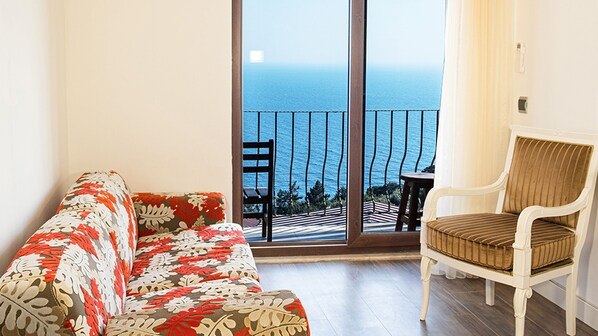 Panoramic Studio Suite | Ruang tamu